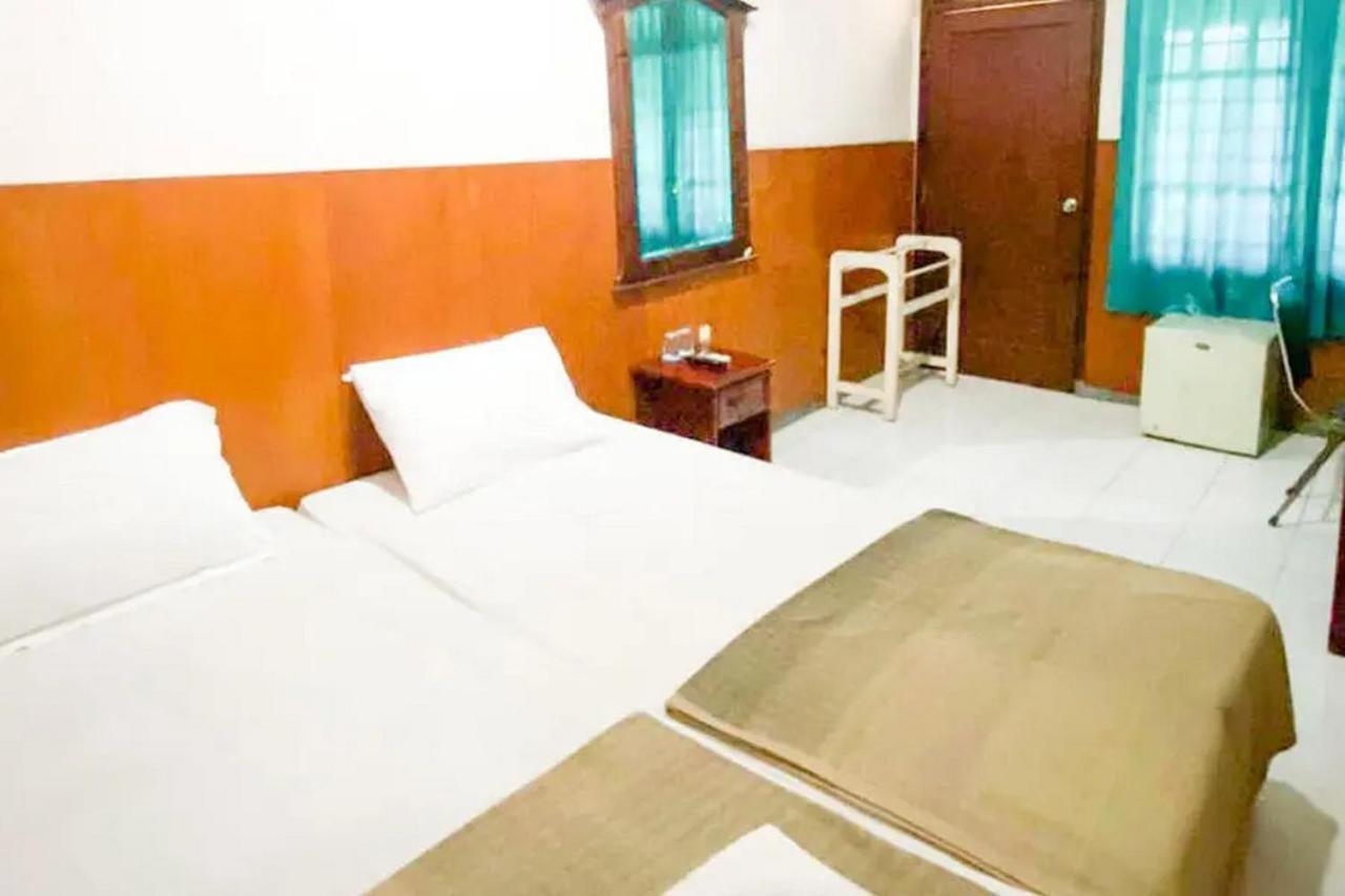 Hotel Shabine Rungkut Mitra Reddoorz Surabaja Zewnętrze zdjęcie